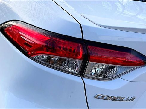 Certified 2023 Toyota Corolla LE image 27