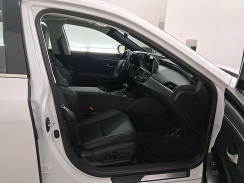 New 2025 Lexus ES 350 w/ Premium Package image 28