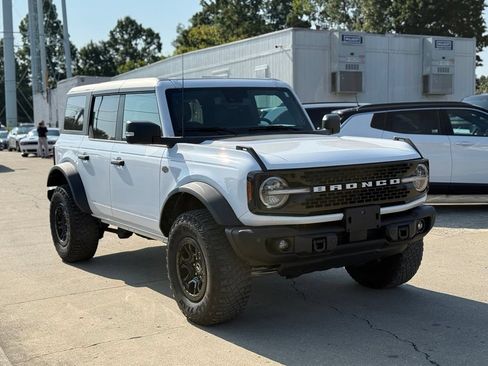 Used 2023 Ford Bronco Wildtrak AWD/4WD image 5