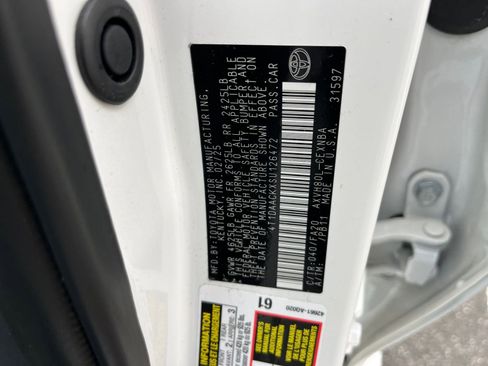 Used 2025 Toyota Camry LE image 29