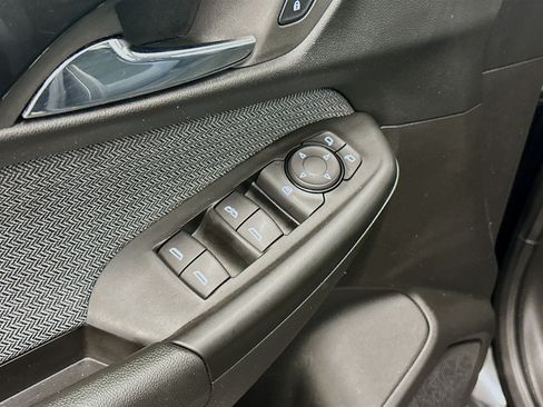 Used 2025 Chevrolet TrailBlazer LT AWD/4WD image 15