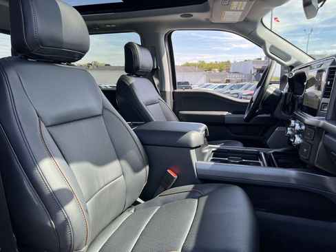 New 2026 Ford F350 Lariat w/ Black Appearance Package image 27