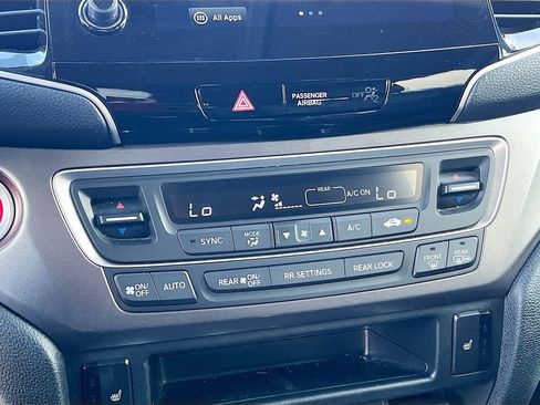Used 2022 Honda Pilot Special Edition image 16