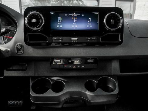 New 2026 Mercedes-Benz Sprinter 2500 image 17