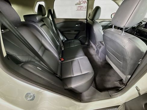 Certified 2023 Nissan Rogue SV w/ SV Premium Package AWD/4WD image 30