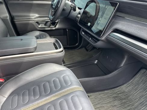 Used 2023 Rivian R1S Adventure AWD/4WD image 18