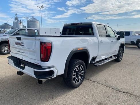 Used 2022 GMC Sierra 2500 AT4 w/ Gooseneck/5TH Wheel Package AWD/4WD image 3