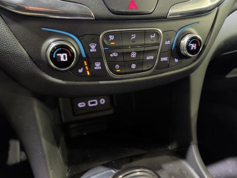 Used 2019 Chevrolet Equinox LT image 21