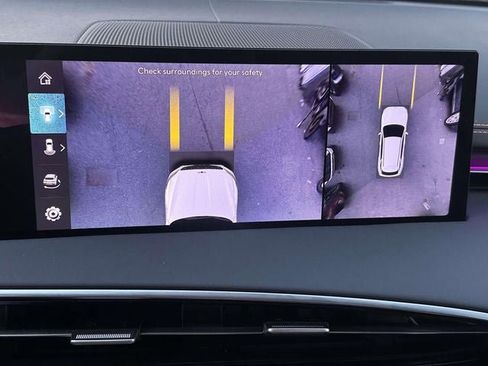 Used 2026 Genesis GV70 3.5T Sport Advanced image 33