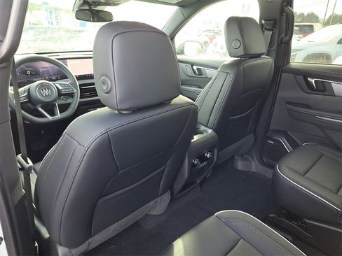 New 2026 Buick Enclave Sport Touring w/ LPO, Floor Liner Package image 20