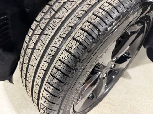 New 2025 Jeep Grand Cherokee Limited image 5