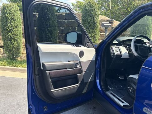 Used 2021 Land Rover Range Rover Sport SVR AWD/4WD image 17