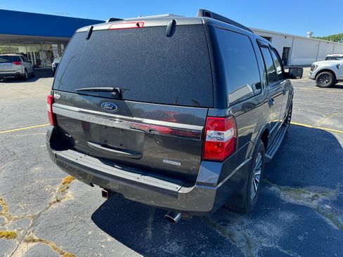 Used 2016 Ford Expedition XLT AWD/4WD image 4