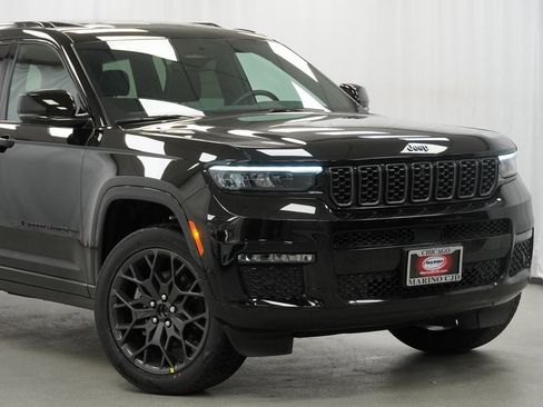 New 2025 Jeep Grand Cherokee L Summit image 3