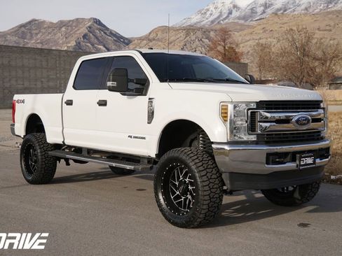 Used 2018 Ford F250 XLT AWD/4WD image 1