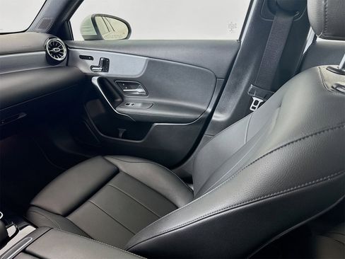 Used 2020 Mercedes-Benz A 220 A 220 image 25