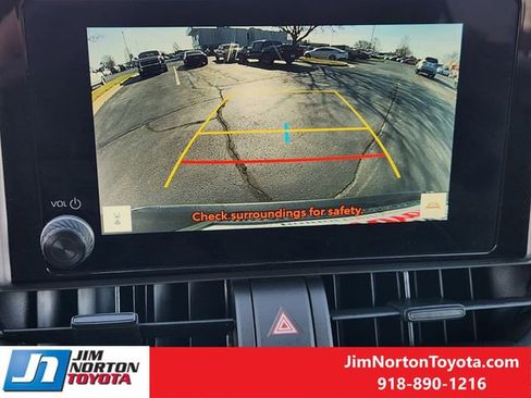 Used 2025 Toyota RAV4 XLE image 19