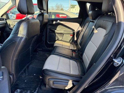 Used 2022 Ford Escape Titanium w/ Titanium Elite Package image 8