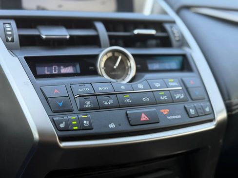 Used 2016 Lexus NX 300h AWD w/ Luxury Package image 19