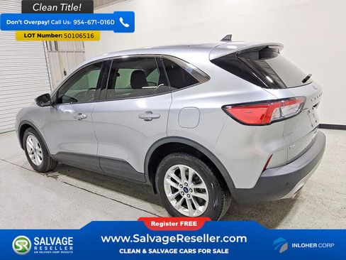 Used 2021 Ford Escape SE w/ Cold Weather Package FWD image 3