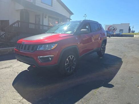 Used 2019 Jeep Compass Trailhawk AWD/4WD image 1