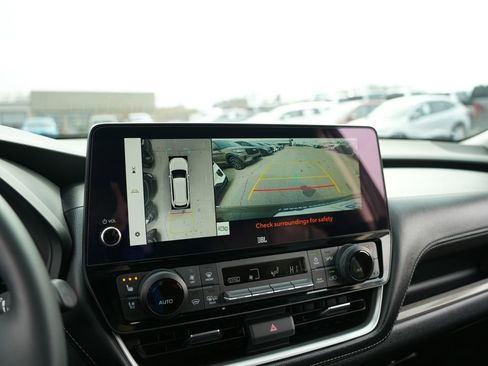 Used 2025 Toyota Grand Highlander Limited image 14