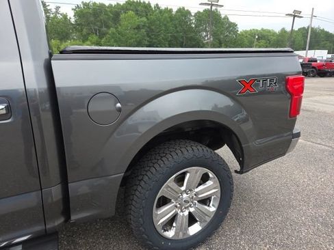 Used 2019 Ford F150 XLT w/ Equipment Group 302A Luxury AWD/4WD image 41