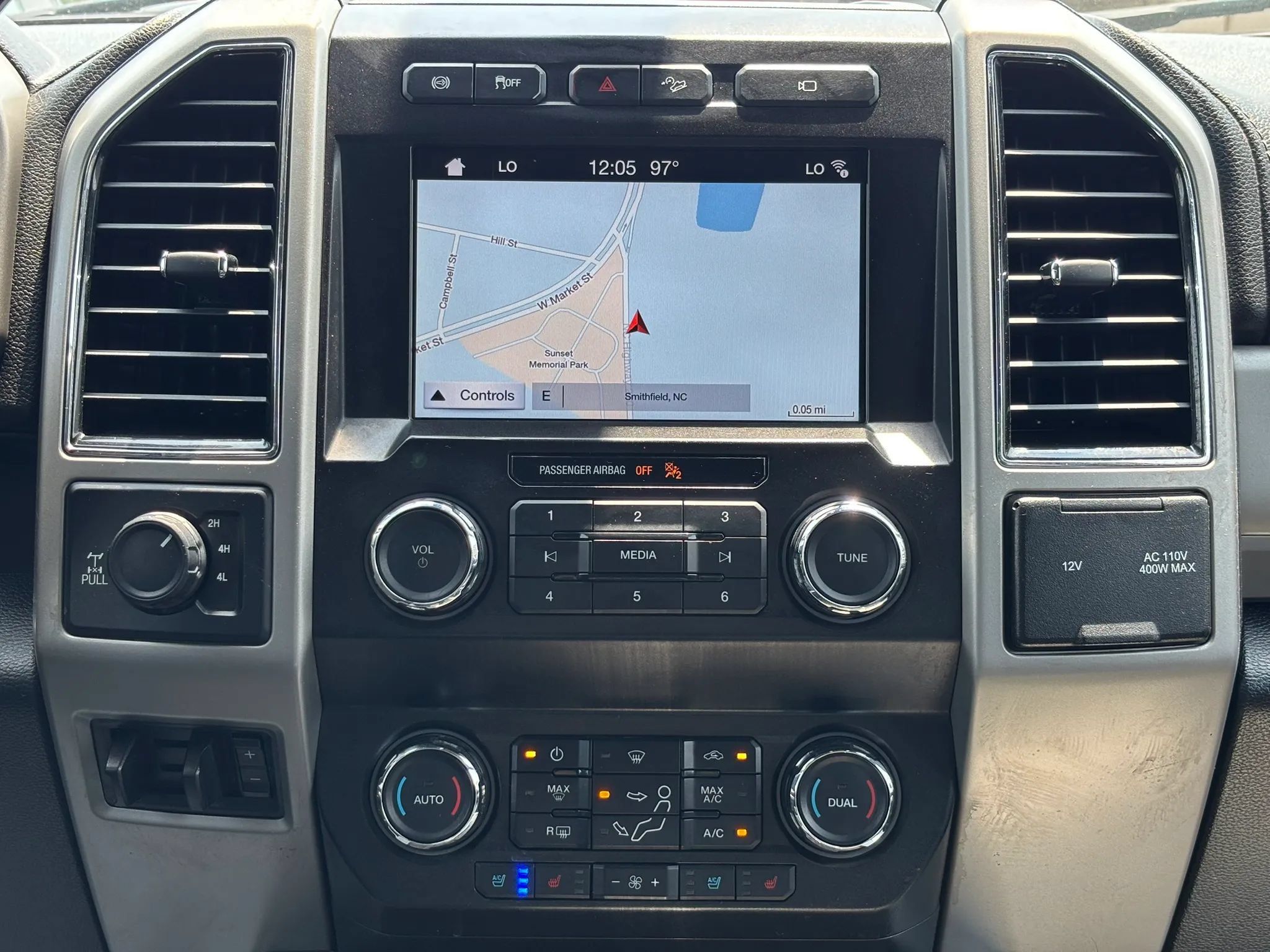 Used 2019 Ford F250 Lariat w/ Lariat Ultimate Package AWD/4WD image 31