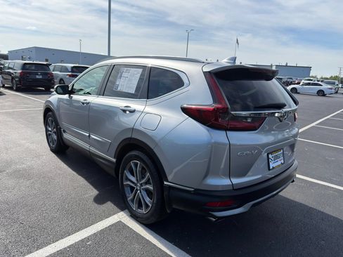 Used 2020 Honda CR-V Touring image 4