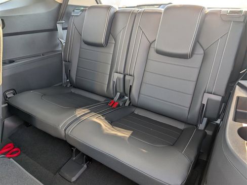 New 2025 Volkswagen Atlas SEL image 30