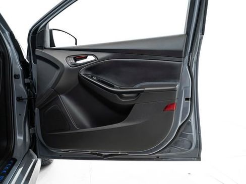 Used 2016 Ford Focus RS image 28