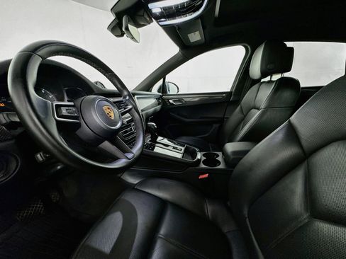 Used 2023 Porsche Macan AWD/4WD image 19