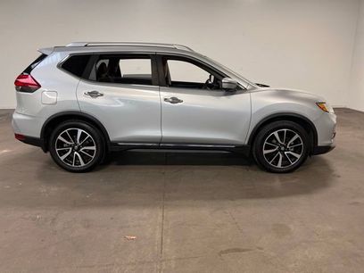 Used 2017 Nissan Rogue SL w/ SL Premium Package