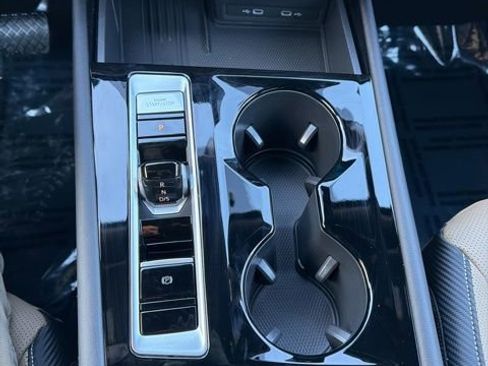 New 2026 Volkswagen Atlas Cross Sport SE AWD/4WD image 12