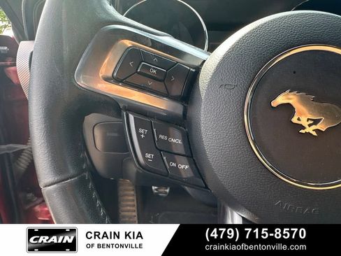 Used 2017 Ford Mustang Coupe RWD image 19