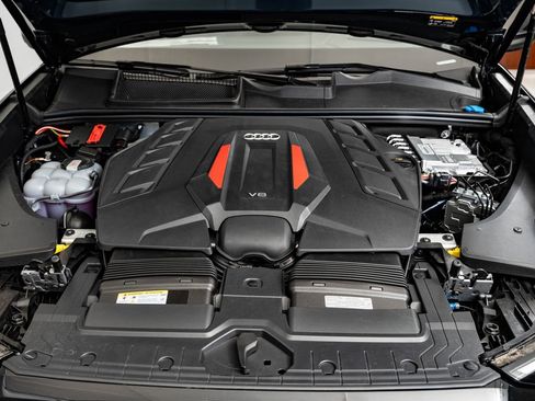 New 2026 Audi SQ8 Prestige AWD/4WD image 47
