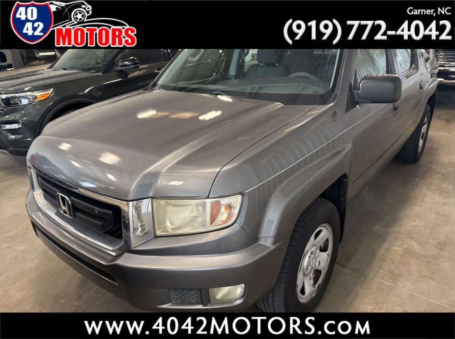 Used 2010 Honda Ridgeline RT image 1