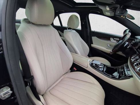 Used 2017 Mercedes-Benz E 300 image 21
