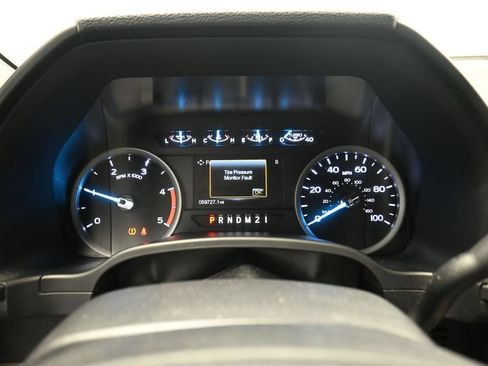Used 2019 Ford F250 XLT w/ XLT Premium Package AWD/4WD image 6