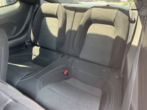 Used 2025 Ford Mustang Coupe RWD image 5