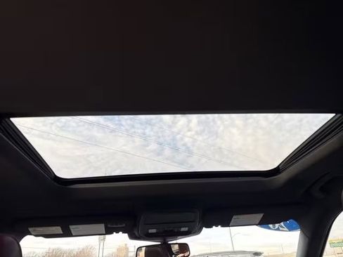 Used 2020 Ford Explorer Platinum image 20