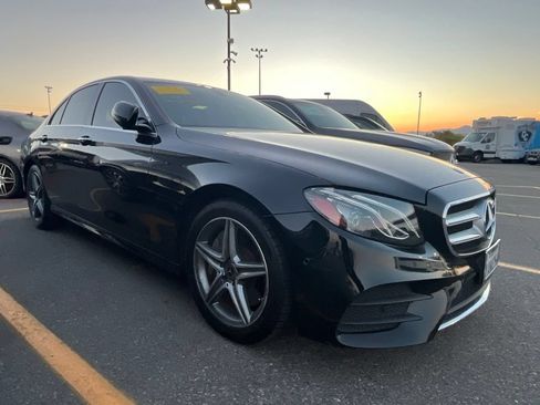 Used 2018 Mercedes-Benz E 300 image 2
