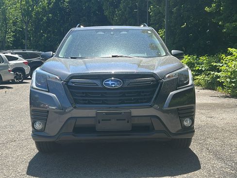 Used 2023 Subaru Forester Limited AWD/4WD image 2