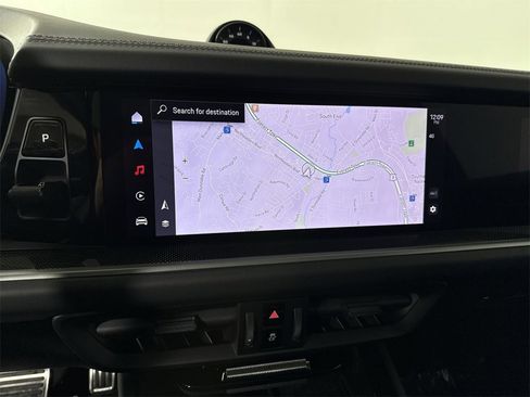 New 2025 Porsche Cayenne Turbo image 27