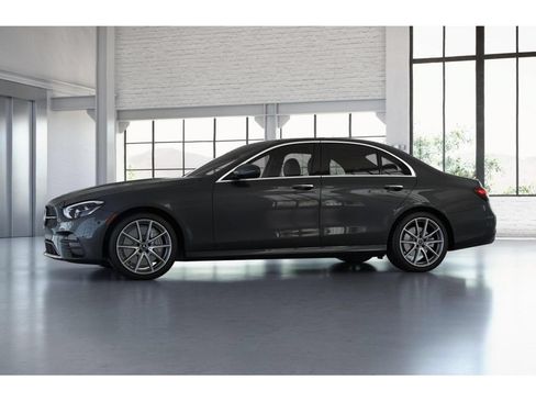Used 2023 Mercedes-Benz E 350 4MATIC Sedan image 37