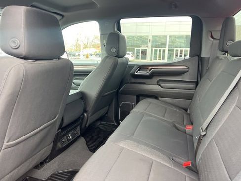 Used 2024 Chevrolet Silverado 1500 LT image 33