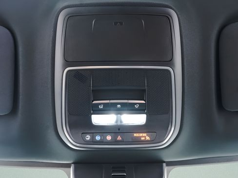 Used 2026 Buick Enclave Avenir w/ LPO, Floor Liner Package AWD/4WD image 19