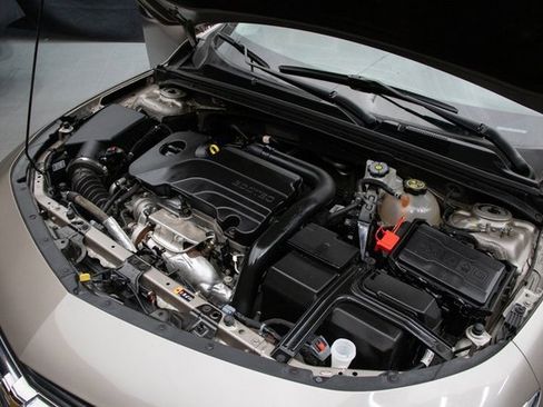 Used 2023 Chevrolet Malibu LT image 29