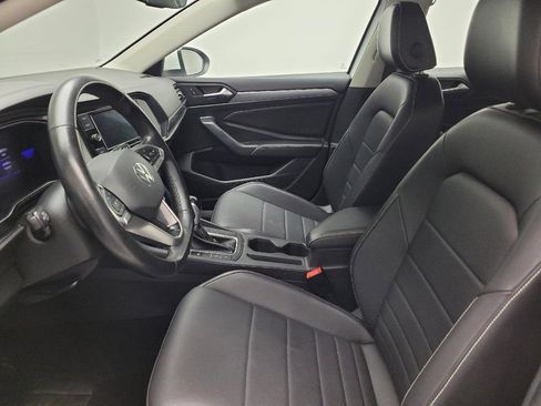 Used 2022 Volkswagen Jetta SE FWD image 17
