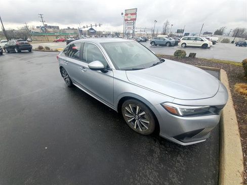 Used 2024 Honda Civic EX image 6